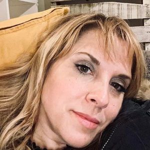 Meet your Posher, Carolyn